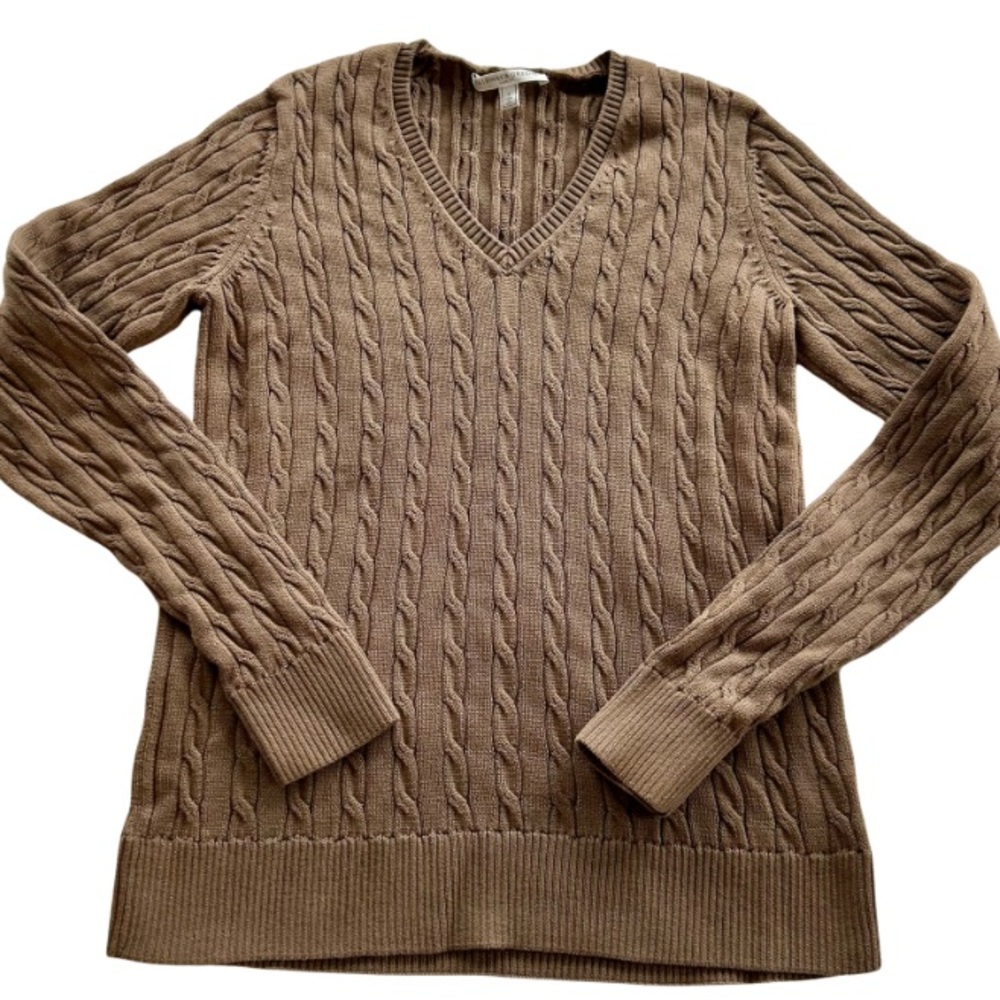 V neck cable knit sweater sz S